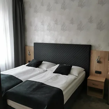 Guest house Penzion Ema B&B 3*