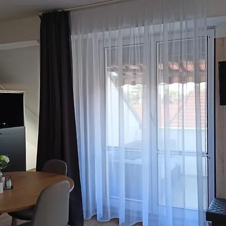 Penzion Ema B&B 3*